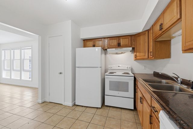 26 Beacon Street 10F, Burlington, MA 01803