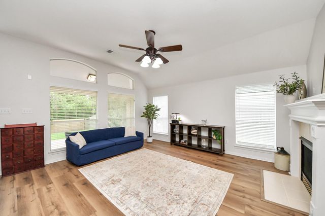 2818 Five Oaks Drive, Missouri City, TX 77459