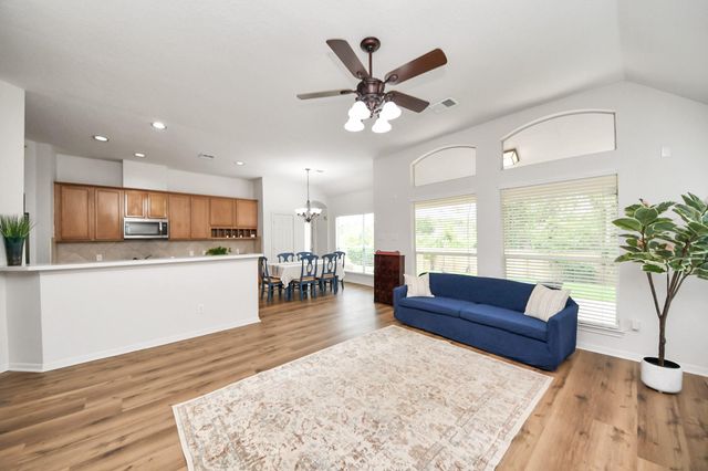 2818 Five Oaks Drive, Missouri City, TX 77459