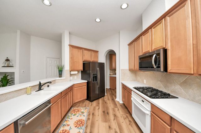 2818 Five Oaks Drive, Missouri City, TX 77459