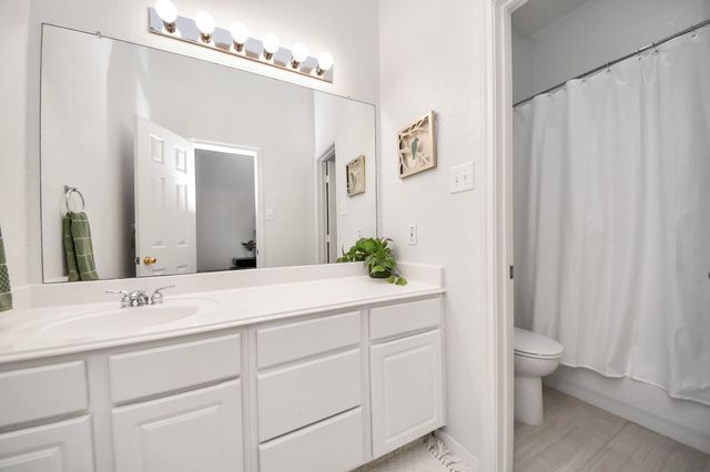 2818 Five Oaks Drive, Missouri City, TX 77459