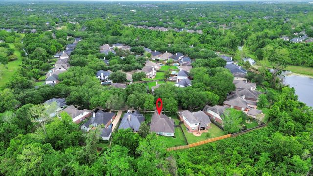 2818 Five Oaks Drive, Missouri City, TX 77459