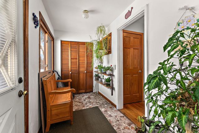 622 11th Avenue N, South Saint Paul, MN 55075