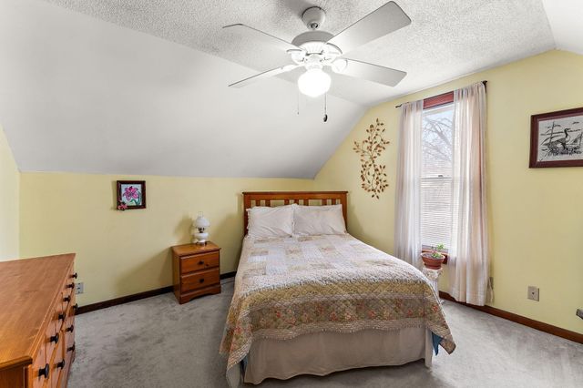 622 11th Avenue N, South Saint Paul, MN 55075