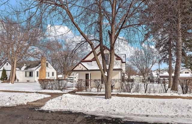 622 11th Avenue N, South Saint Paul, MN 55075