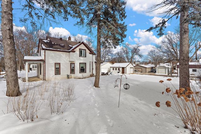 622 11th Avenue N, South Saint Paul, MN 55075