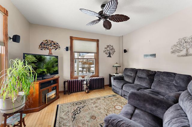 622 11th Avenue N, South Saint Paul, MN 55075