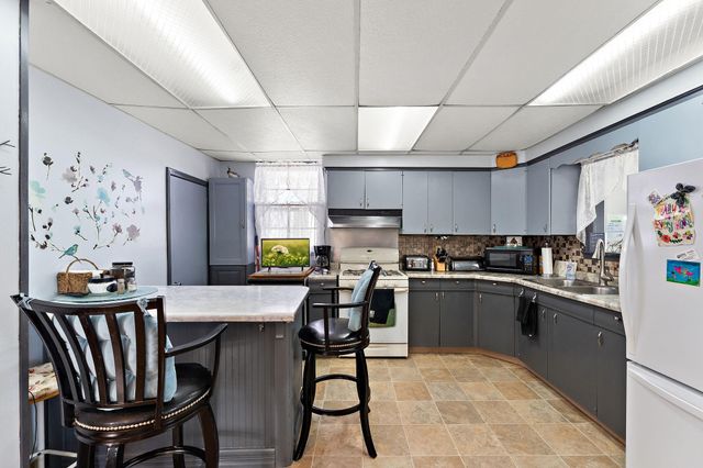 622 11th Avenue N, South Saint Paul, MN 55075