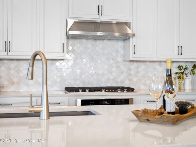 8969 Shoreline Avenue, Melbourne, FL 32940