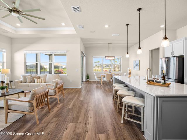 8969 Shoreline Avenue, Melbourne, FL 32940