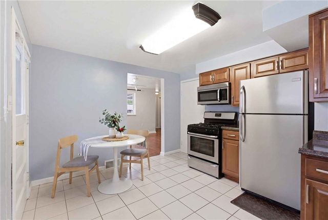 20 Florian Dr, Harmar, PA 15024