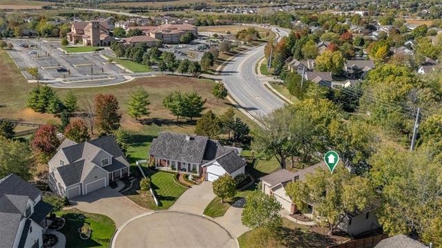 5710 W Goff Court, Lawrence, KS 66047