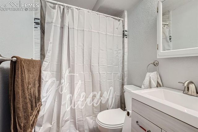 3317 W Bijou Street, Colorado Springs, CO 80904