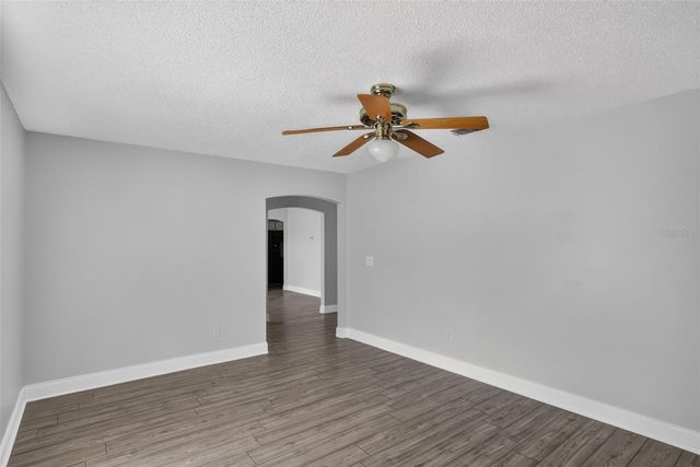 1055 ELIZABETH RIDGE COURT, Kissimmee, FL 34747