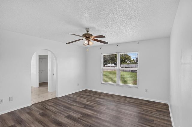 1055 ELIZABETH RIDGE COURT, Kissimmee, FL 34747