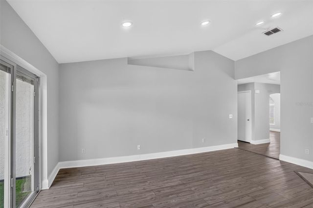 1055 ELIZABETH RIDGE COURT, Kissimmee, FL 34747