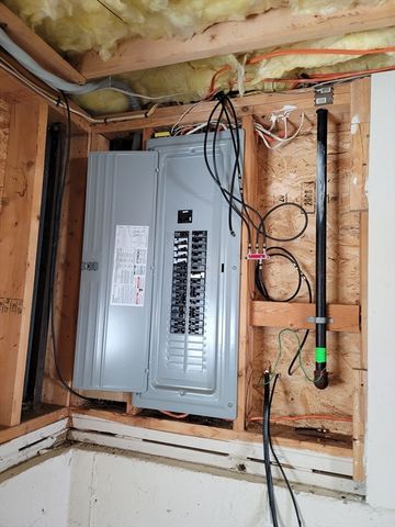 3226 North Main Street 1, Fall River, MA 02720