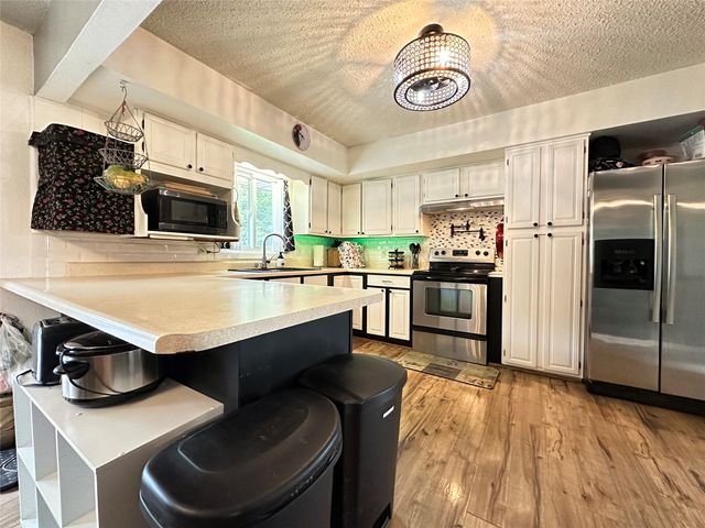 402 SW Ash Drive, Ankeny, IA 50023