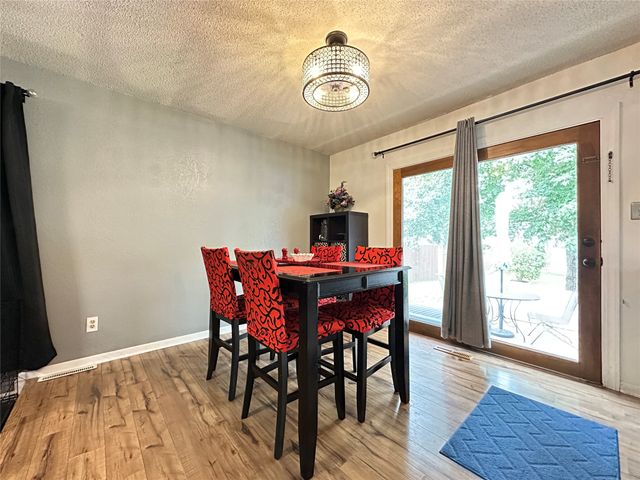 402 SW Ash Drive, Ankeny, IA 50023