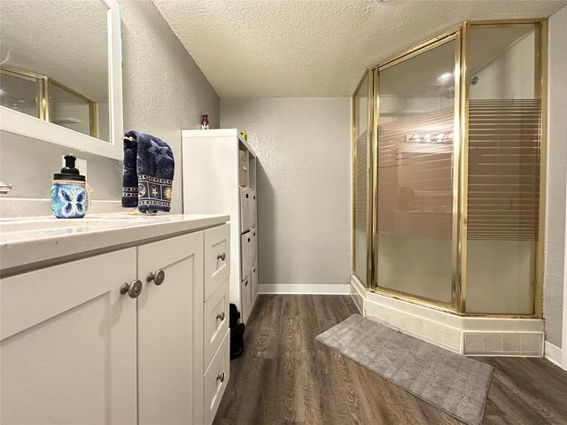 402 SW Ash Drive, Ankeny, IA 50023