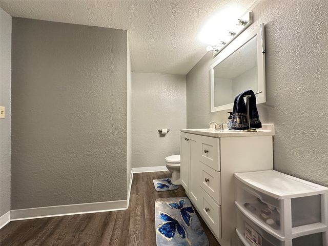 402 SW Ash Drive, Ankeny, IA 50023