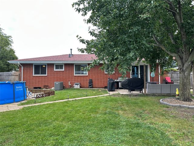 402 SW Ash Drive, Ankeny, IA 50023