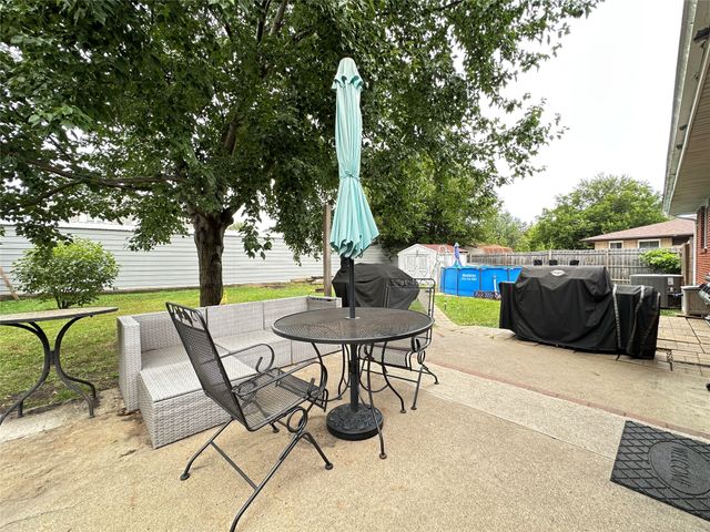 402 SW Ash Drive, Ankeny, IA 50023