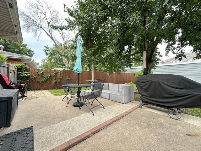 402 SW Ash Drive, Ankeny, IA 50023