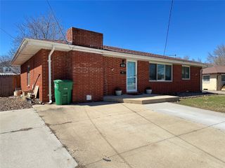 402 SW Ash Drive, Ankeny, IA 50023