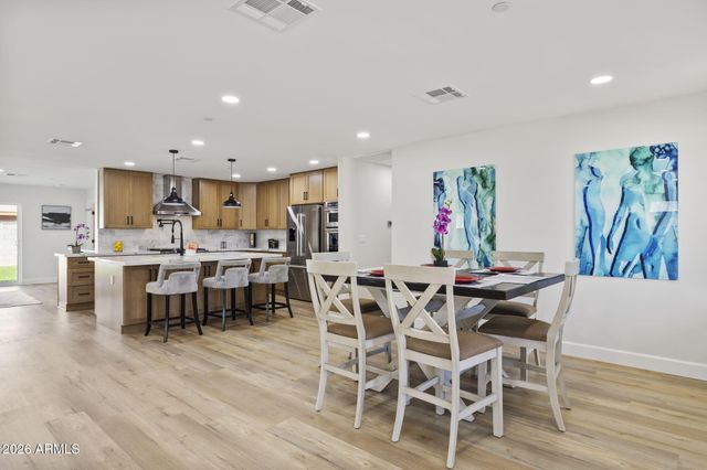 8632 E HIGHLAND Avenue, Scottsdale, AZ 85251