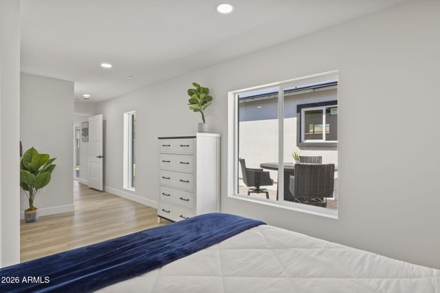 8632 E HIGHLAND Avenue, Scottsdale, AZ 85251