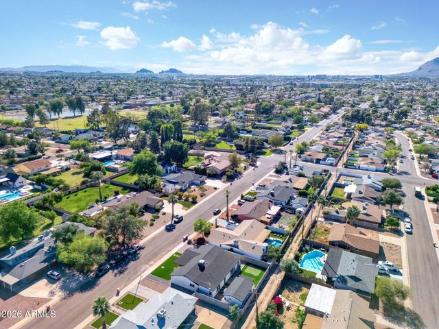 8632 E HIGHLAND Avenue, Scottsdale, AZ 85251