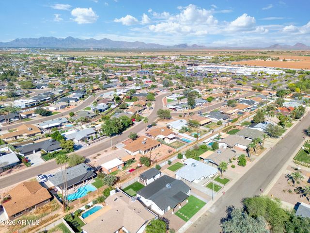 8632 E HIGHLAND Avenue, Scottsdale, AZ 85251