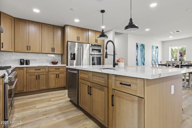 8632 E HIGHLAND Avenue, Scottsdale, AZ 85251