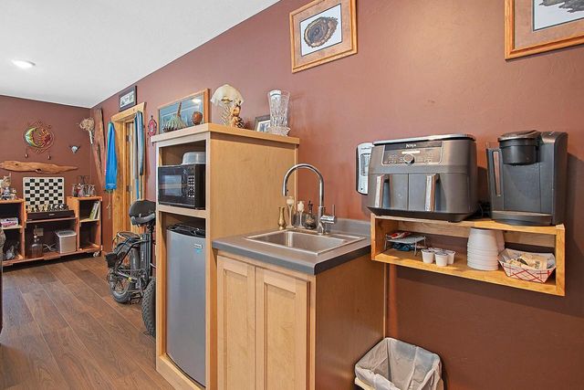 N9751 Parkway ROAD, Crivitz, WI 54114