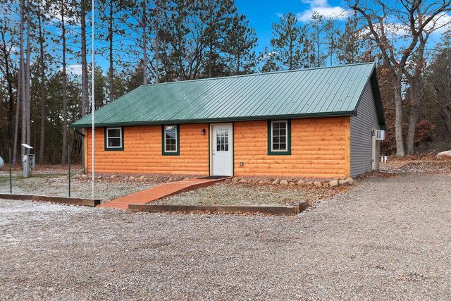 N9751 Parkway ROAD, Crivitz, WI 54114