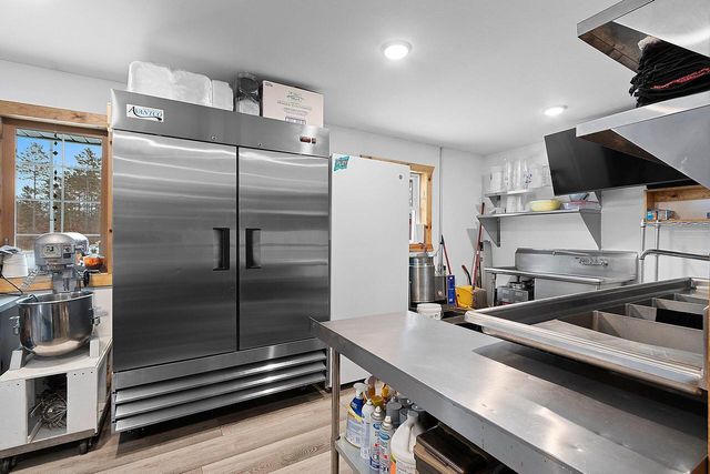 N9751 Parkway ROAD, Crivitz, WI 54114