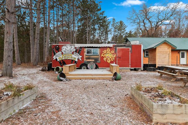 N9751 Parkway ROAD, Crivitz, WI 54114