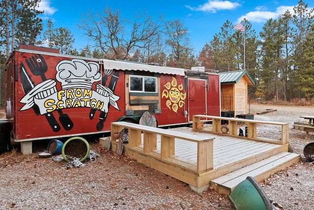 N9751 Parkway ROAD, Crivitz, WI 54114