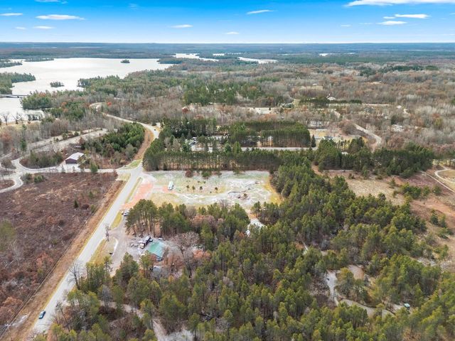 N9751 Parkway ROAD, Crivitz, WI 54114