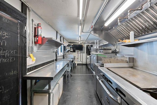 N9751 Parkway ROAD, Crivitz, WI 54114