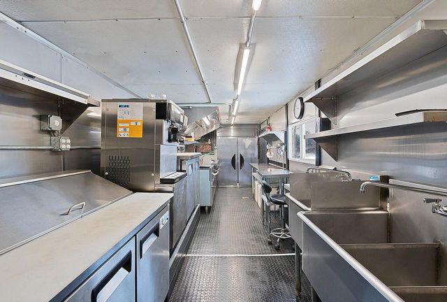 N9751 Parkway ROAD, Crivitz, WI 54114