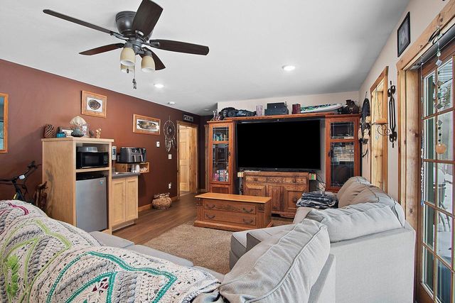 N9751 Parkway ROAD, Crivitz, WI 54114