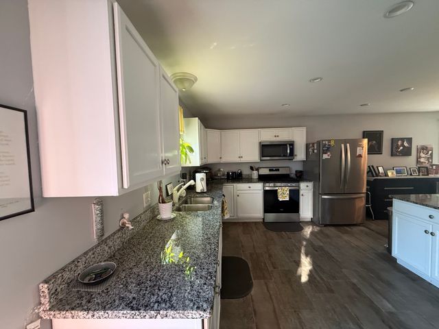 342 Onset Ave, Wareham, MA 02558