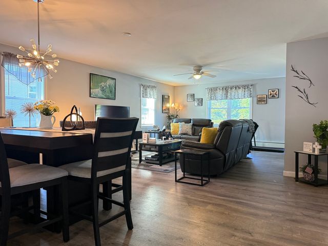 342 Onset Ave, Wareham, MA 02558