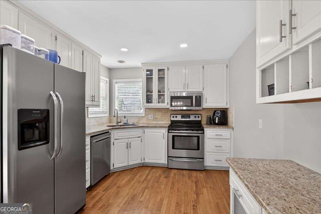 980 Woodvalley Drive, Canton, GA 30115