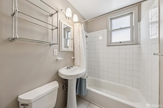 1260 clay Street 301, San Francisco, CA 94108