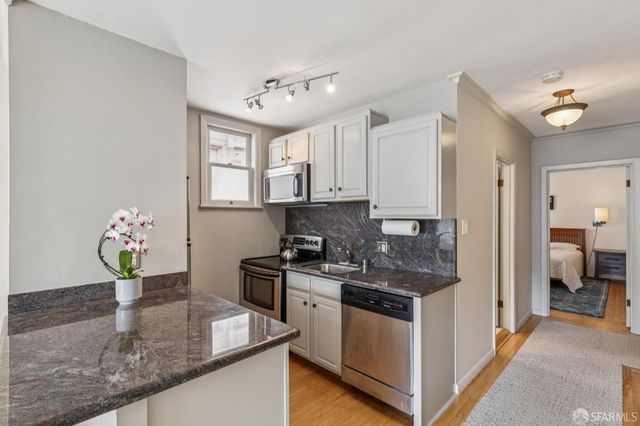 1260 clay Street 301, San Francisco, CA 94108