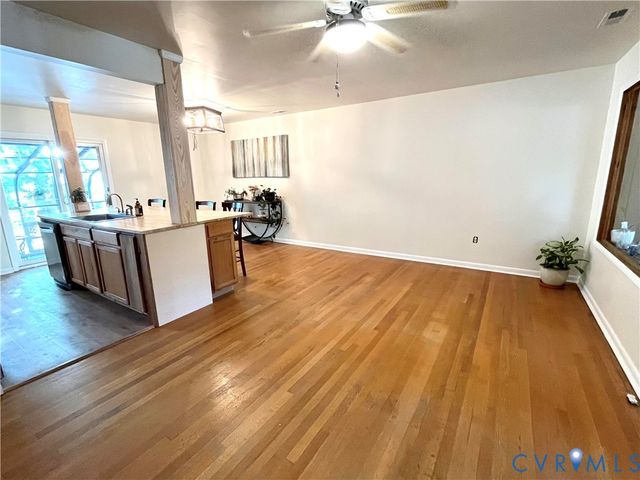 1670 Holly Dr, Gloucester Point, VA 23062