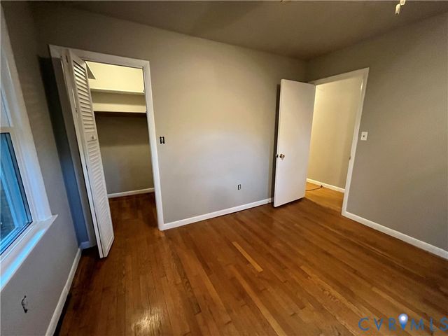 1670 Holly Dr, Gloucester Point, VA 23062